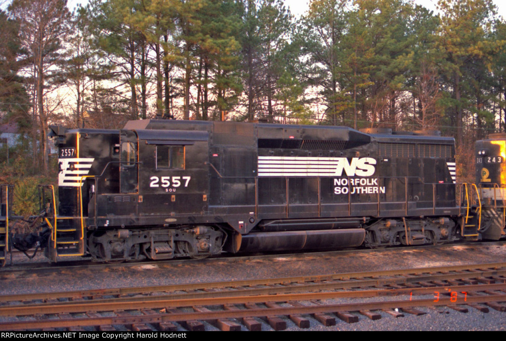 NS 2557